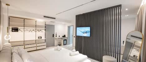 Suite, Sea View