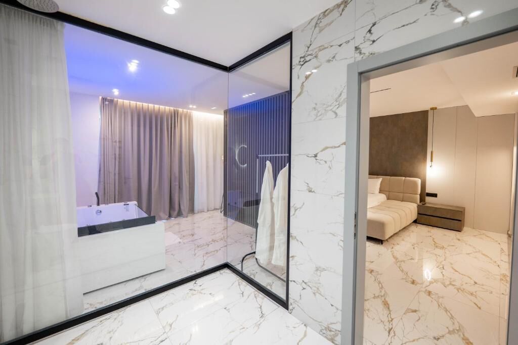 Secador de pelo, pantuflas