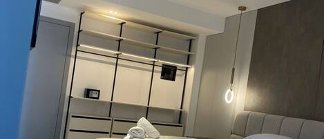 Studio Suite | Free WiFi