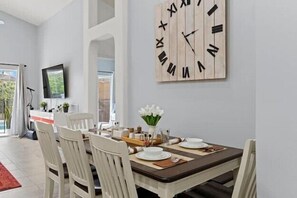 Dining - Paradise Palms, Pool, Spa and so much more! (Clermont)