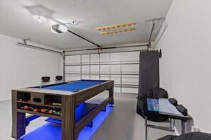 Games room - Paradise Palms, Pool, Spa and so much more! (Clermont)