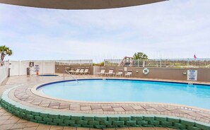 Beheizter Pool