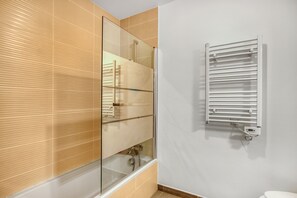 Amenidades de baño gratuitas y secadora de cabello 
