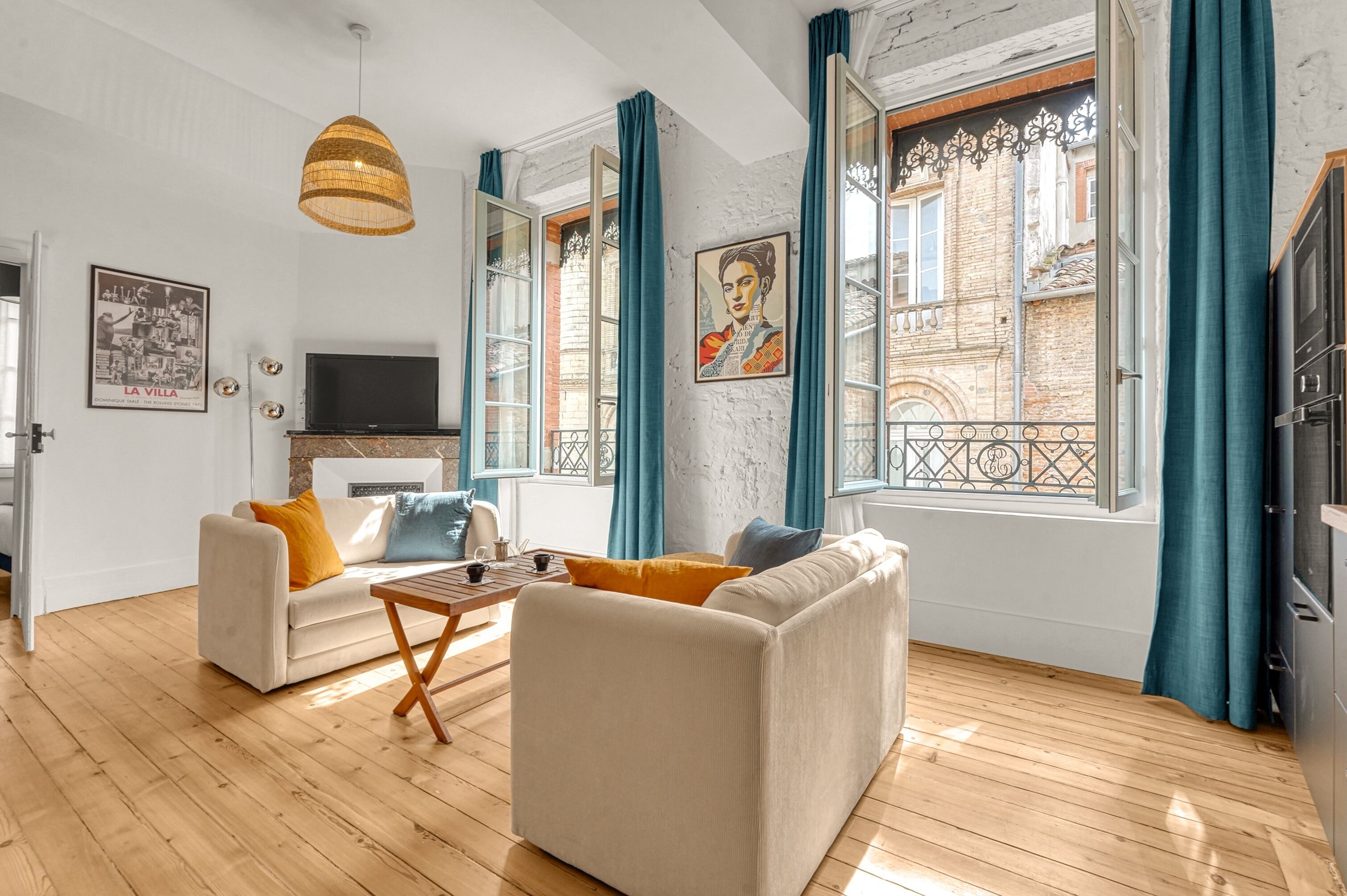 Fernseher, Stereoanlage