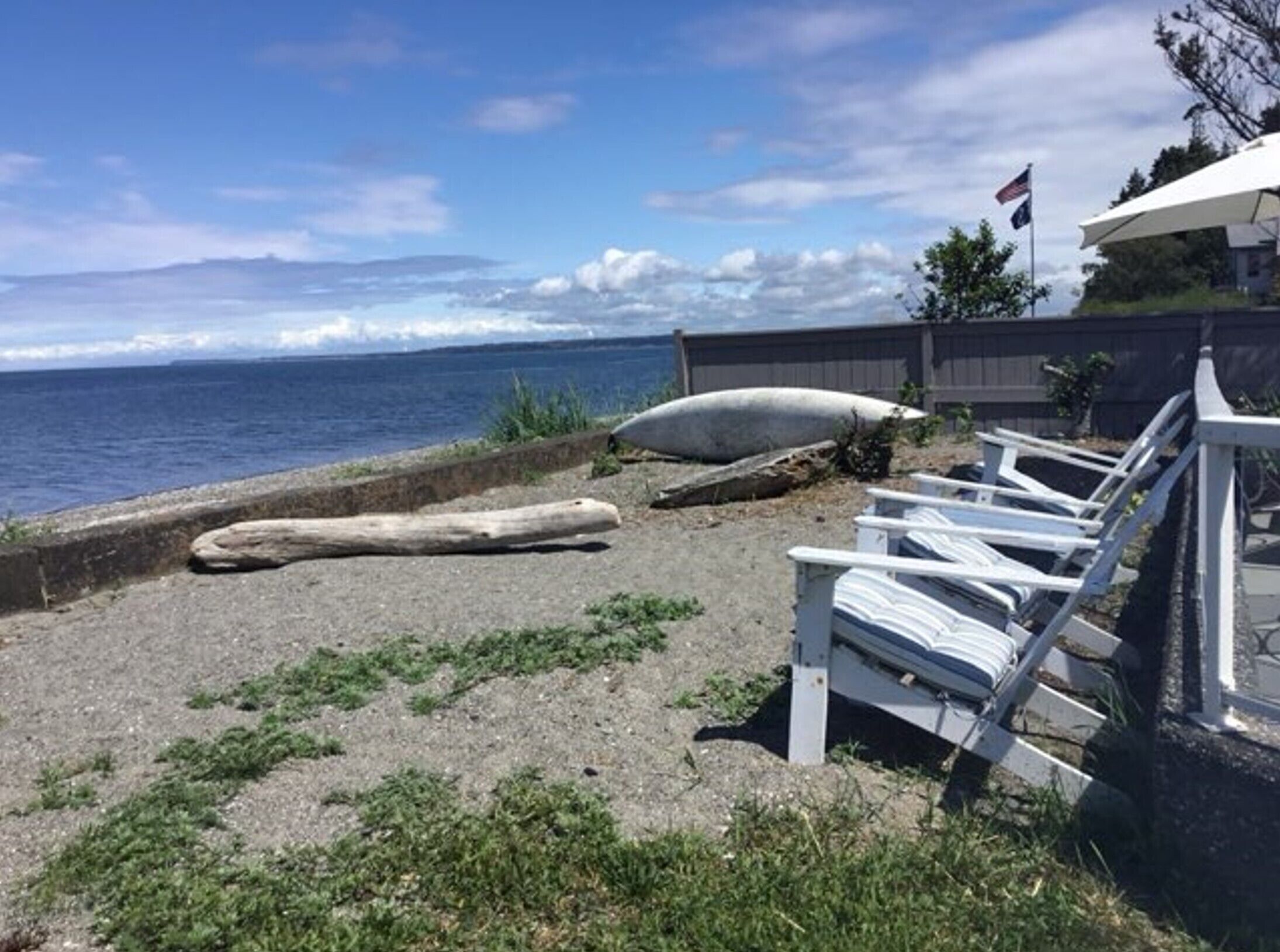 På stranden och strandhanddukar