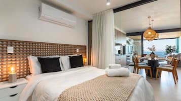 Appartement Supérieur, vue océan, niveau Exécutif | Literie de qualité supérieure, couette en duvet d'oie, bureau