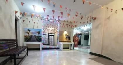 Pyramids View! 3BR Apt near Egyptian Grand Museum