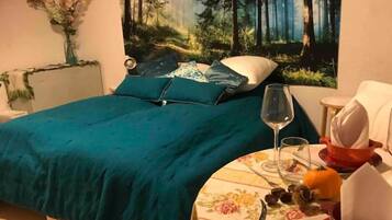 Bügeleisen/Bügelbrett, kostenloses WLAN, Bettwäsche