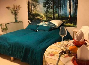 Bügeleisen/Bügelbrett, kostenloses WLAN, Bettwäsche