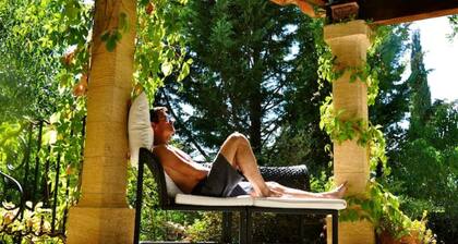 Villa de Reve Avec Jardin, Piscine et Option Spa