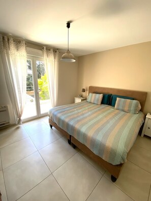 3 Schlafzimmer, Bügeleisen/Bügelbrett, WLAN, Bettwäsche