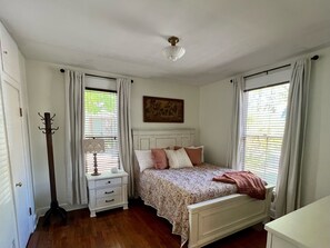 2 dormitorios, escritorio, tabla de planchar con plancha y wifi gratis