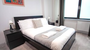 Basic Apartment | 1 bedroom, bed sheets - Stylish + Modern 1 Bedroom Property in Greenwich! (London)