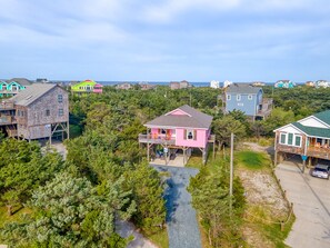 Exterior - Cozy pet-friendly home in Avon! (Avon)