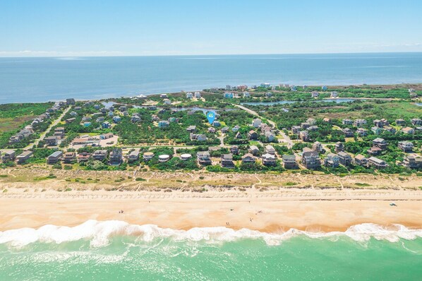 Beach - Cozy pet-friendly home in Avon! (Avon)