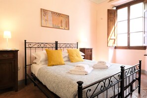 Classic Apartment - Wine Apartments Florence Pomino (Florence)