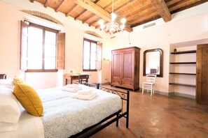 Apartemen Klasik | 1 kamar tidur, seprai katun Mesir, dan seprai premium