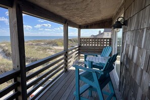 Terrace/patio - Pet-friendly oceanfront Nags Head duplex w/ hot tub and direct beach access! (Nags Head)
