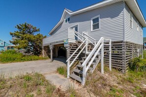 Exterior - Pet-friendly oceanside South Nags Head home just 75' from the beach! (South Nags Head)