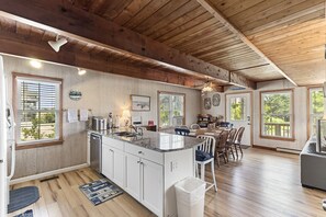 Fridge, microwave, oven, stovetop - Semi oceanfront home in Salvo w/ beach access just across the street! (Salvo)