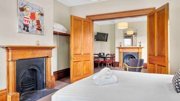 2 habitaciones, tabla de planchar con plancha y wifi gratis