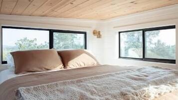 2 soverom og sengetøy