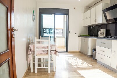 Appartement Standing Frange Maritime Pres d Akid Lotfi, vue Mer + Parkg Sécurisé