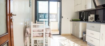 Appartement Standing Frange Maritime Pres d Akid Lotfi, vue Mer + Parkg Sécurisé