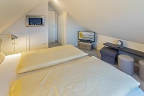 2 室のベッドルーム、WiFi (無料)