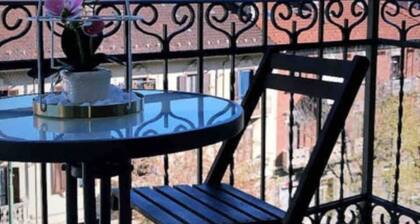 New apartment just minutes from downtown