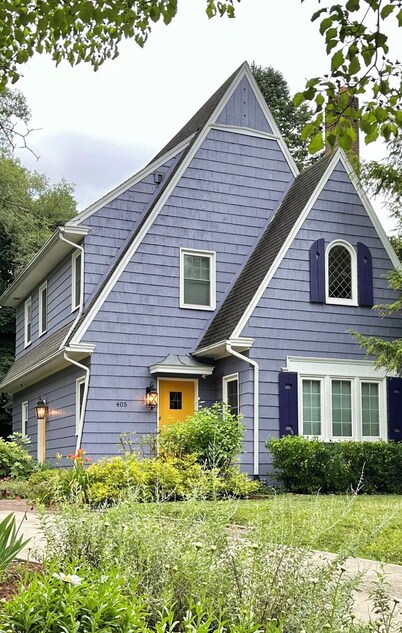 Charming Home! Prime Location! Dog-Friendly!