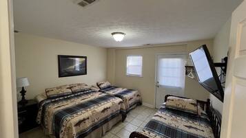 2 bedrooms, free WiFi, bed sheets