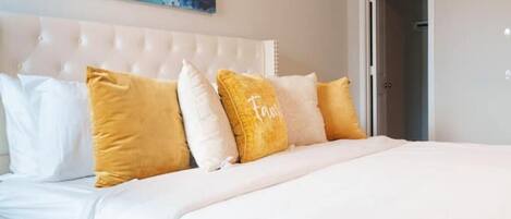 3 chambres, fer et planche à repasser, Wi-Fi gratuit, draps fournis