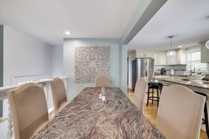 Dining - Pocono Mountains, Hidden-Gem GameRoom, Firepit, Min to all Attractions (Cresco)