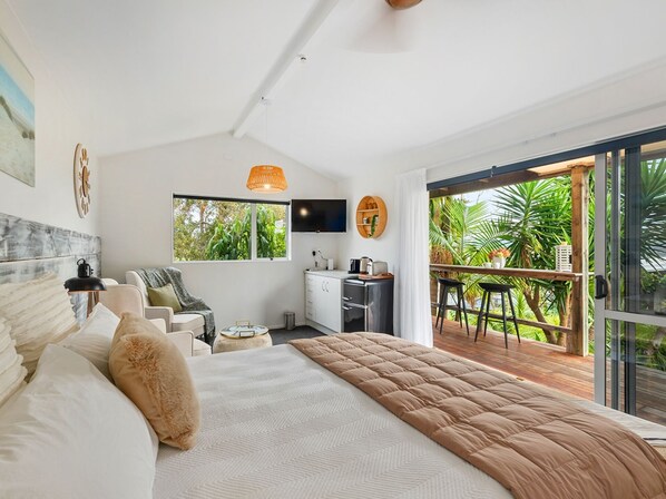 1 bedroom, WiFi, bed sheets - Country Idyll - Sandspit Holiday Cottage (Sandspit)