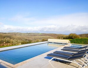 Pool - Villa Contemporaine, Tout Confort et Piscine Dans Cadre Naturel Exceptionnel (Reilhaguet)
