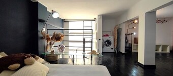 City Center Artistic Loft,3 minutes from Thessaloniki’s Waterfront. Pet friendly