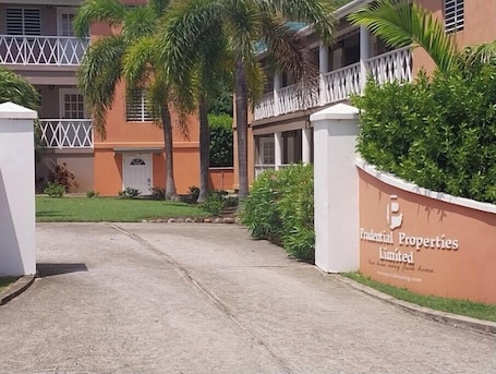 Exterior detail. Beautiful island getaway, close proximity to popular beaches and historic site A