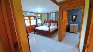 3 habitaciones, wifi gratis y ropa de cama