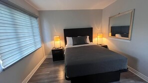 Room, 1 Queen Bed | 1 bedroom, soundproofing, free WiFi, bed sheets