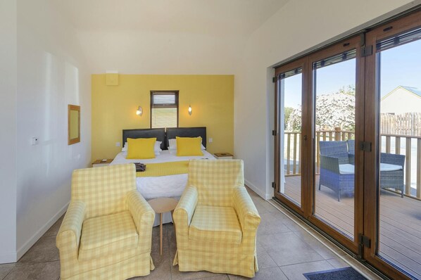 1 bedroom, free WiFi, bed sheets, wheelchair access - Swn y Mor, Aberaeron (Aberaeron)