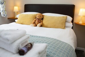 1 室のベッドルーム、旅行用ベビーベッド、WiFi (無料)、ベッドシーツ