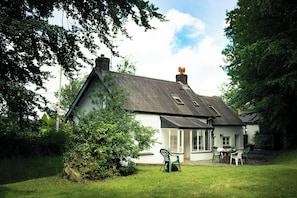 Exterior - Garden Cottage, Newcastle Emlyn (Newcastle Emlyn)