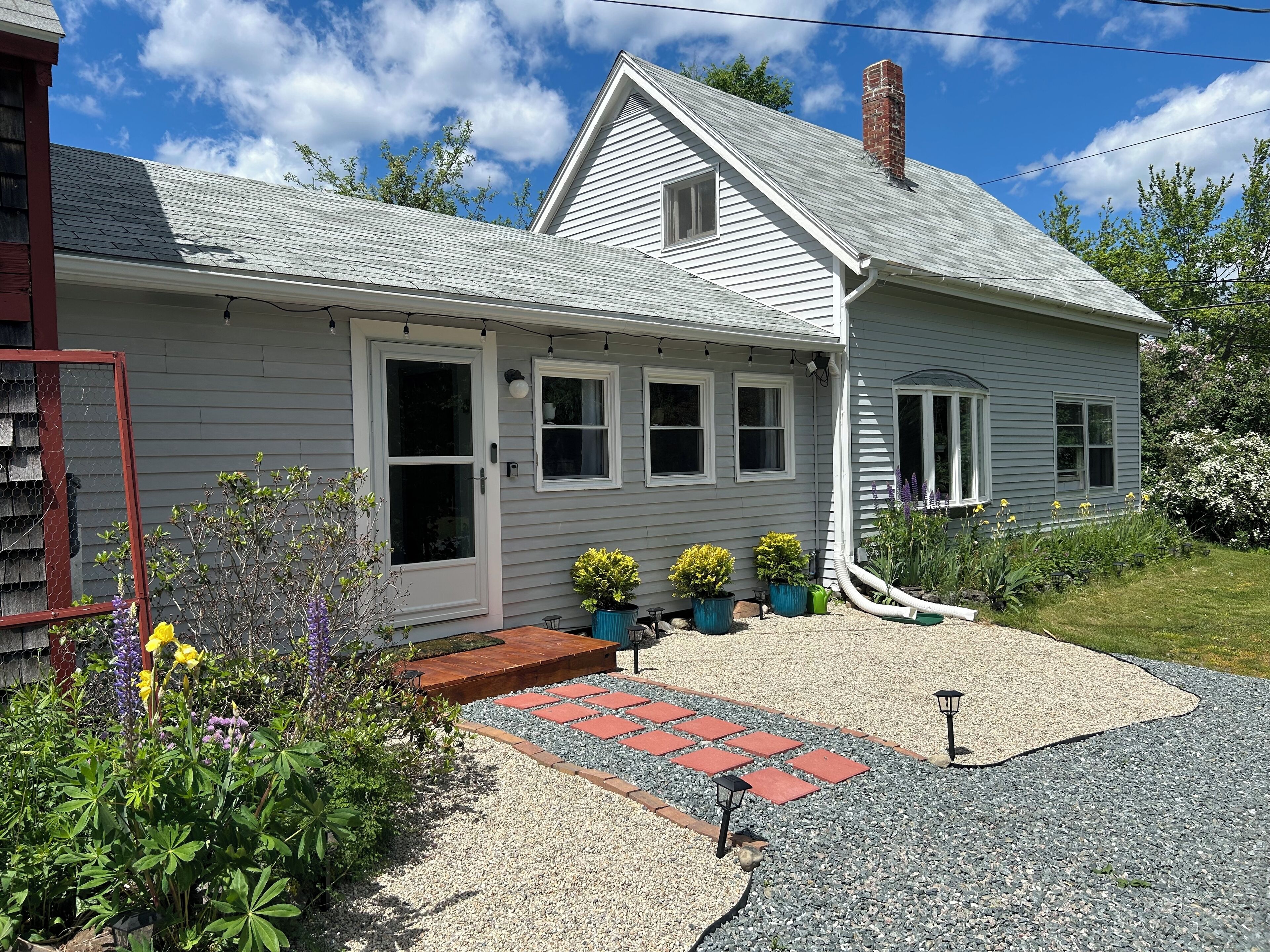 Quiet retreat with big yard near Acadia & Bar Harbor