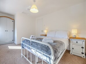 4 soverom, wi-fi (inkludert) og sengetøy