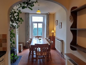 Dining - Uplands, Newport - Four Bedroom Cottage, Sleeps 9 (Newport)