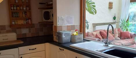 Fridge, microwave, dishwasher, toaster