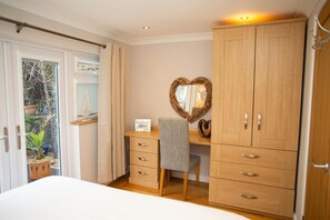 1 bedroom, iron/ironing board, free WiFi, bed sheets - Vilureef, Broad Haven (Broad Haven)