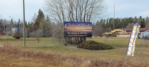 Cedar Creek Standard 1