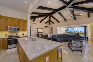Private kitchen - 4BD Diamante: Private Pool w/ a Huge Balcony (Cabo San Lucas)